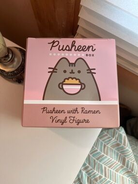 Pusheen Spring 2026 ramen vinyl figure